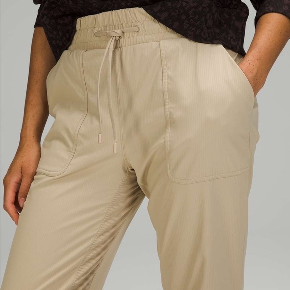 Lululemon Beyond the Studio Crop Pants - Picture 4 of 15